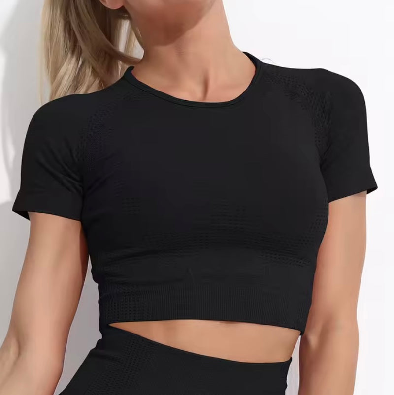 Cropped Mia